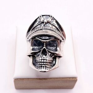 Size 7 Sterling Silver Skull Captain Ring